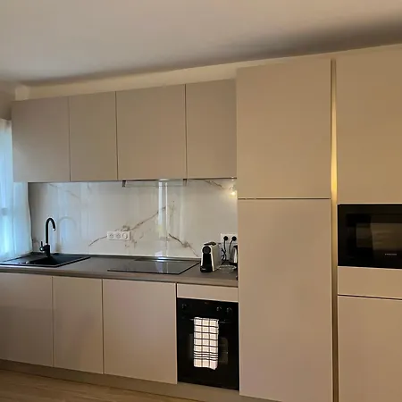 5min Monte Carlo Apartment